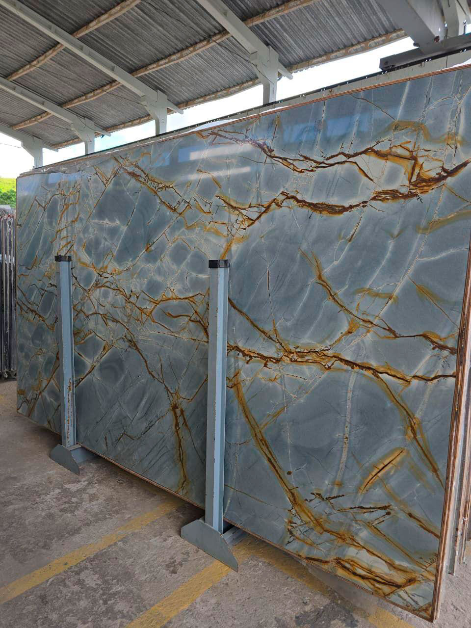 Dekton